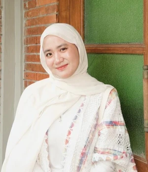 Dari FK Udinus ke Vietnam, Vika Aulia Rahma Jalani Volunteering Internasional